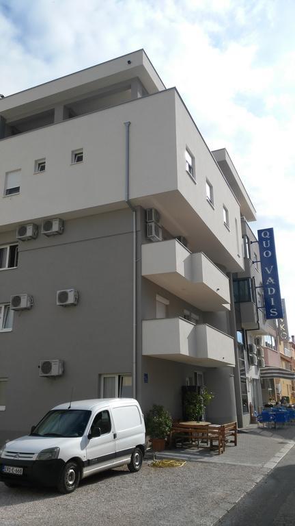 Hotel Quo Vadis Medjugorje Ngoại thất bức ảnh
